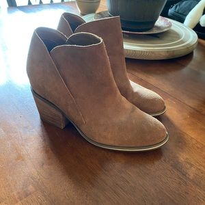 Jessica Simpson suede booties